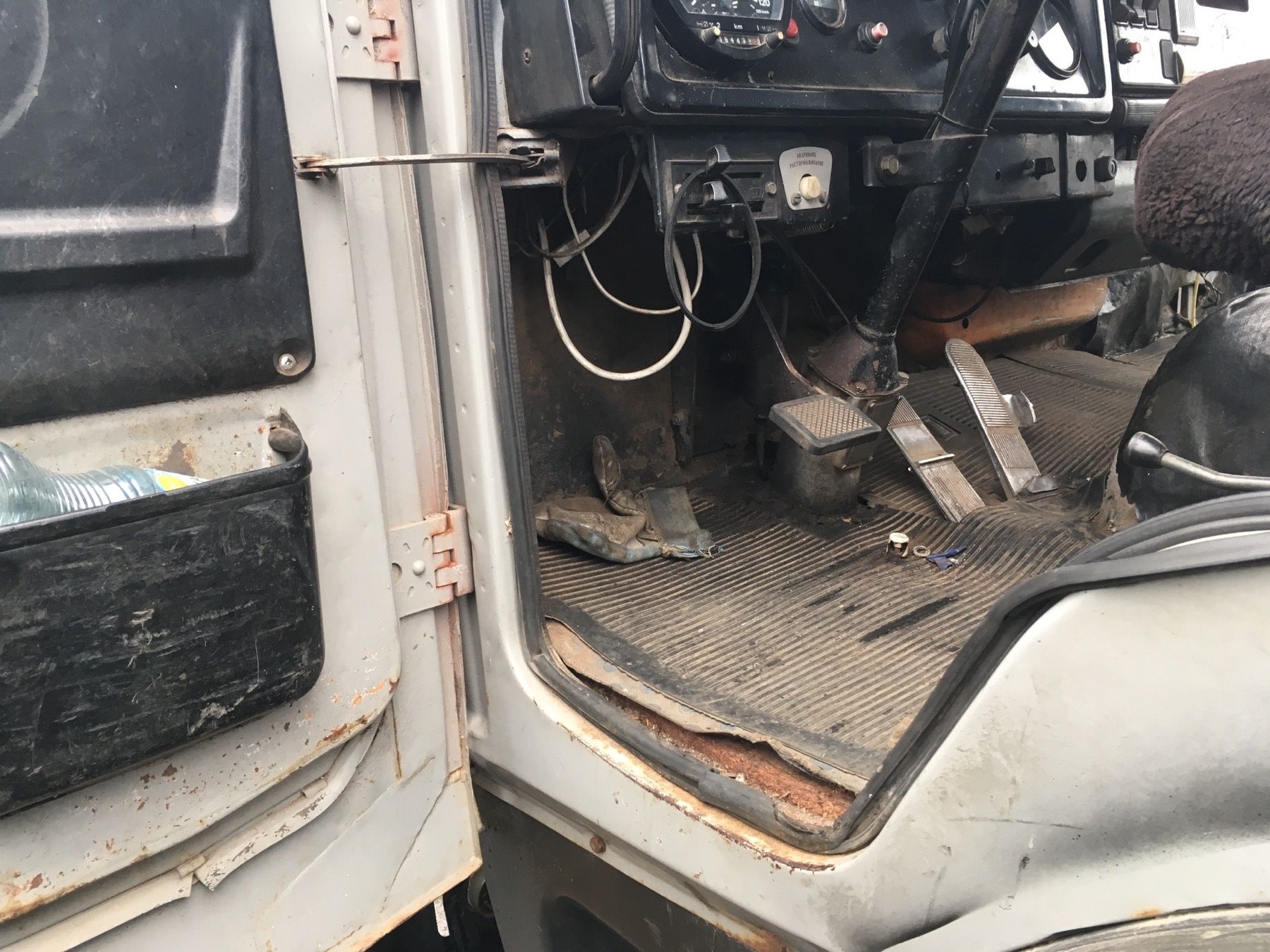 Камаз 55102 на части-есть всё в отличном состоянии.