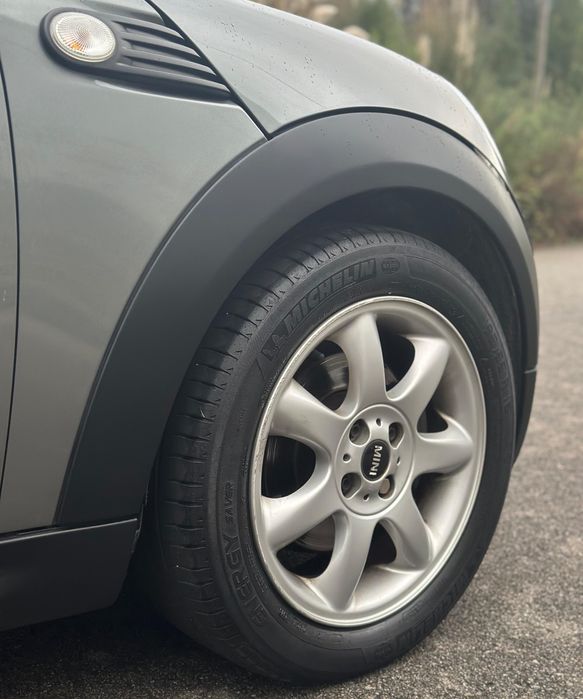 Mini Cooper 1.6D-2010[Caixa-automática]