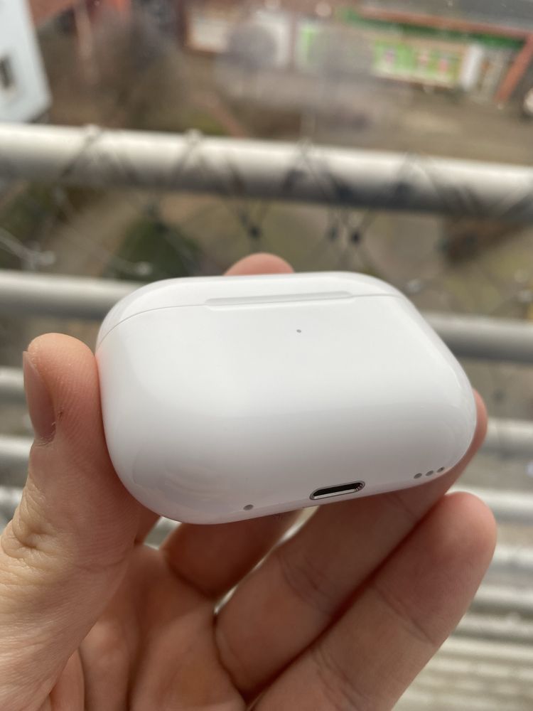 Etui ladujace Airpods pro 2 A2700 Lightning