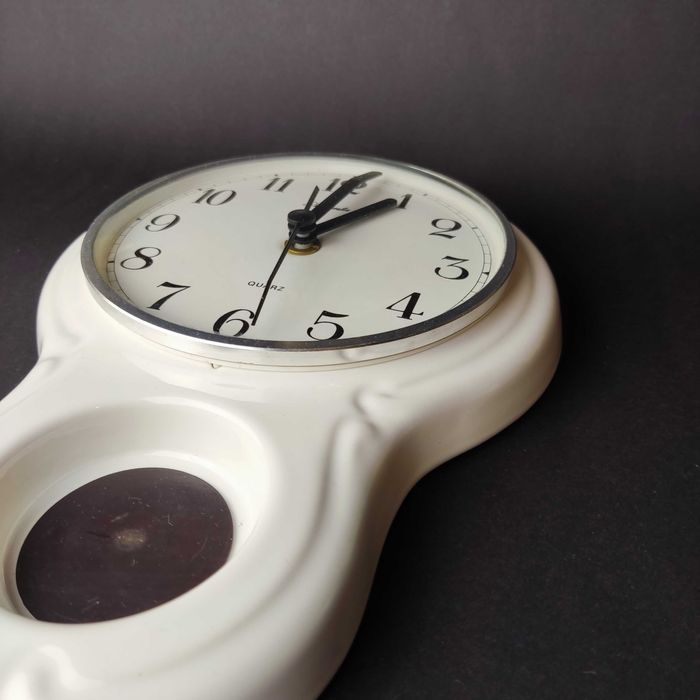 Zegar kwarcowy ceramiczny JWS - mechanizm Junghans - sprawny