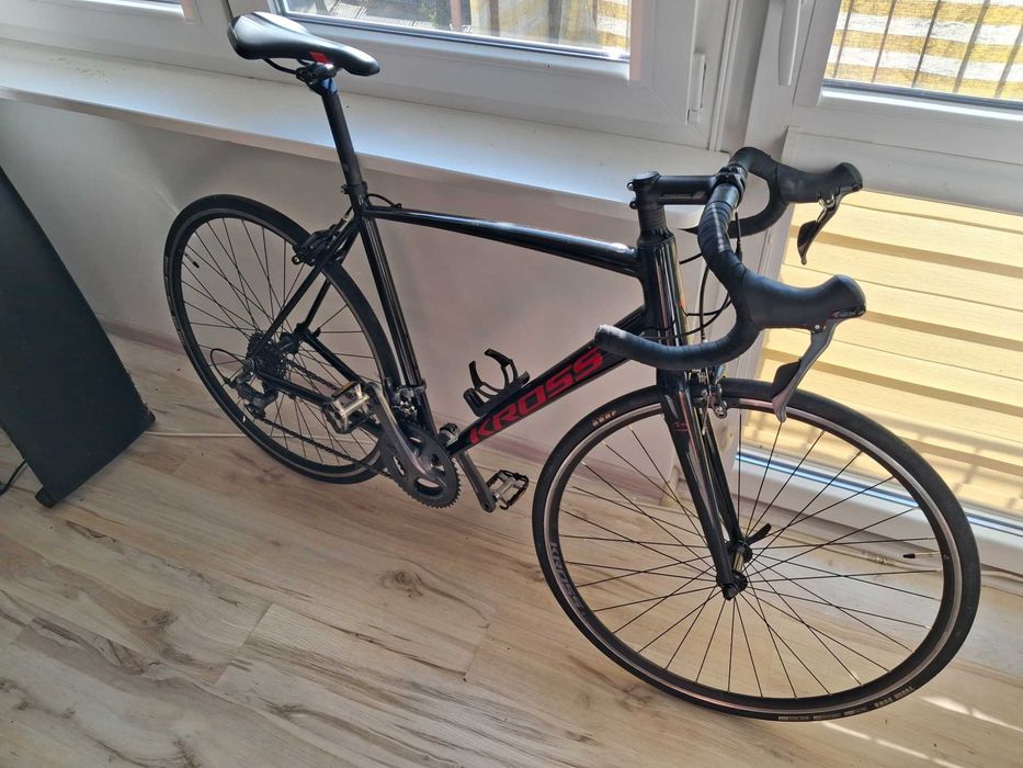 KROSS Vento 2.0 – szosa, 2023, rozmiar M, karbonowy widelec, ~2500 km