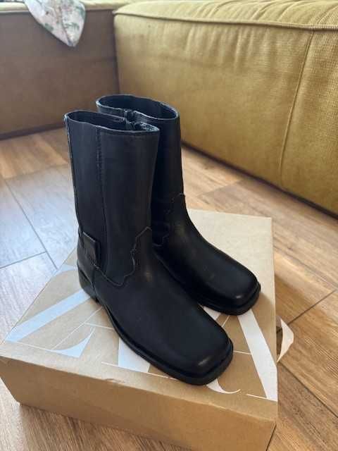 Продам дитяче осінне взуття Zara оригінал