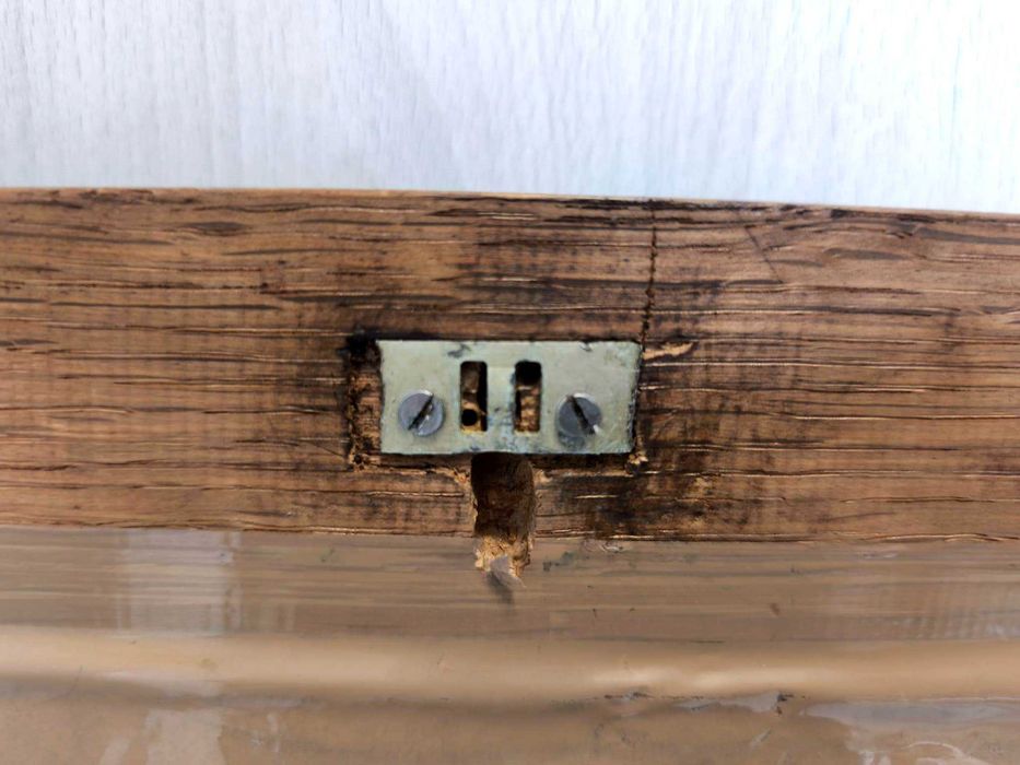 Lustro vintage retro PRL, drewniana rama, wymiar 110,5 x 44 cm