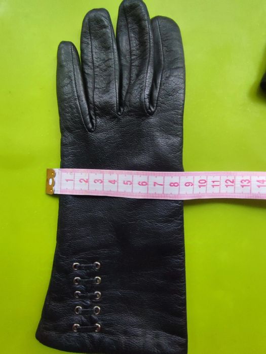 Перчатки женские кожаные