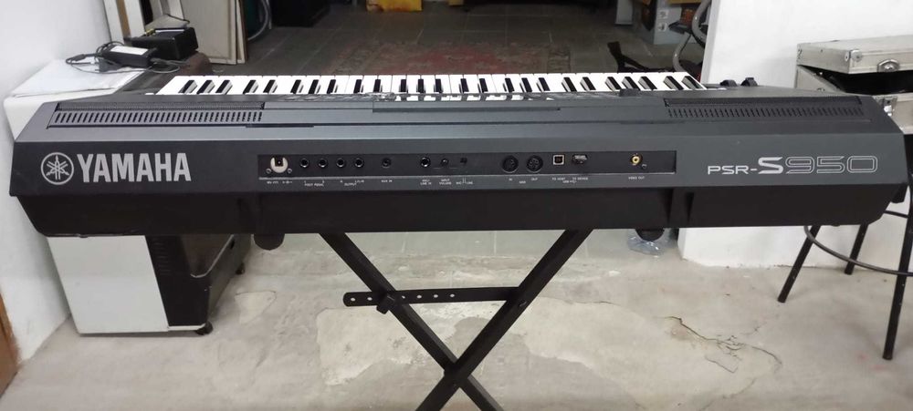 Yamaha Teclado PSR S950