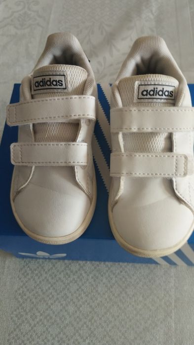 Sapatilhas adidas Tam.23