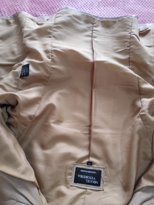 Casaco em pele genuína