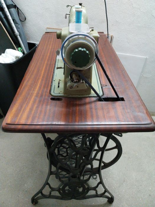 Máquina costura semi industrial Oliva