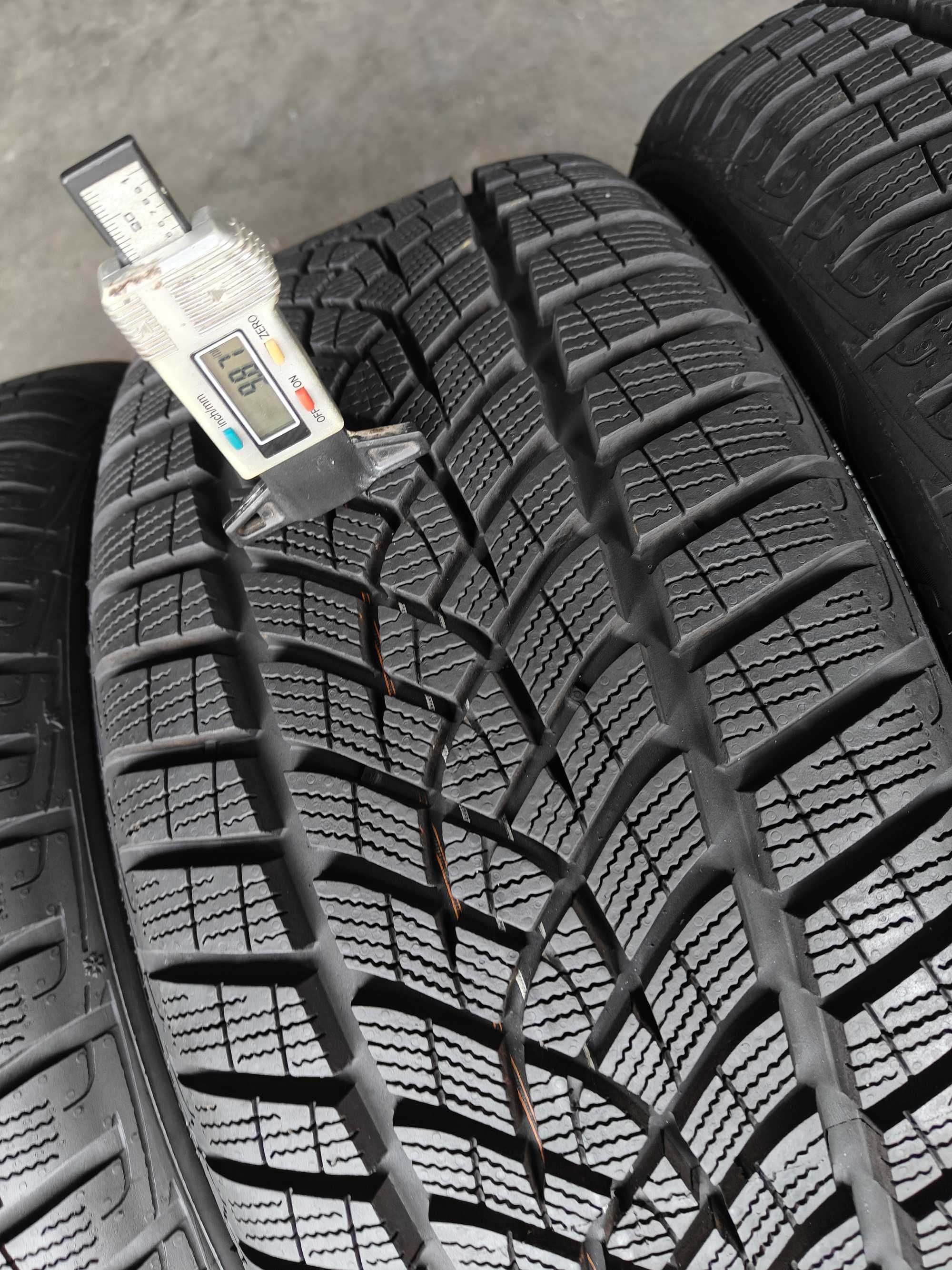R18 235 45 шини зимові Goodyear Ultra Grip Performance+ made Germany