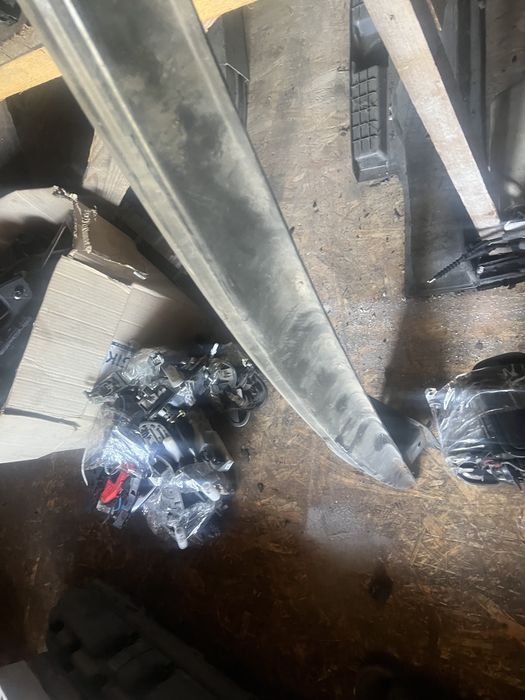 Усилитель бампера задний vw Passat b6 пассат б6