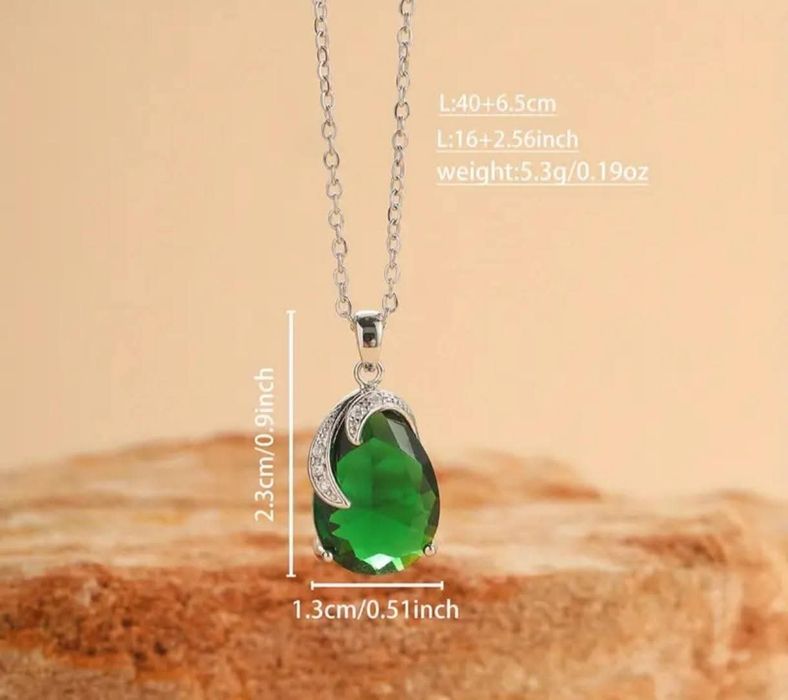 Czerwony naszyjnik nowy