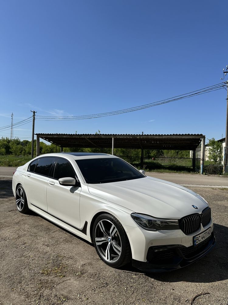 BMW 740i G12 2016