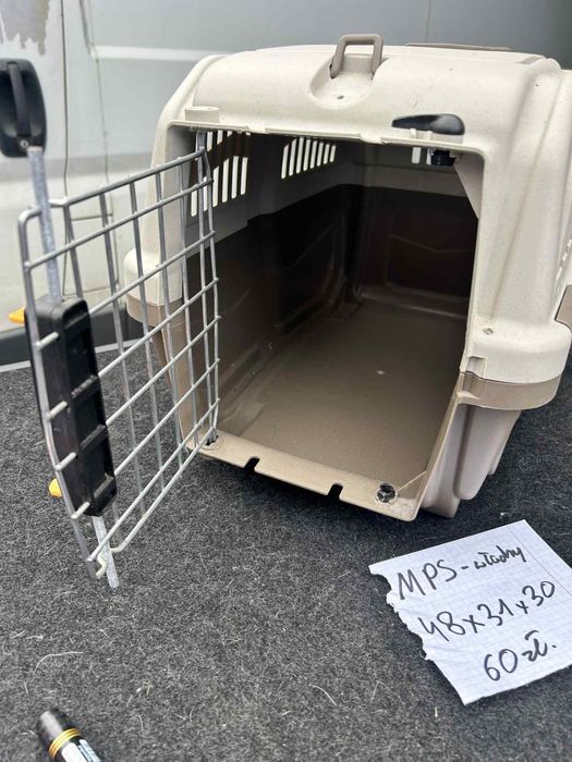 Kontener klatka dom dla psa lub kota MPS włochy