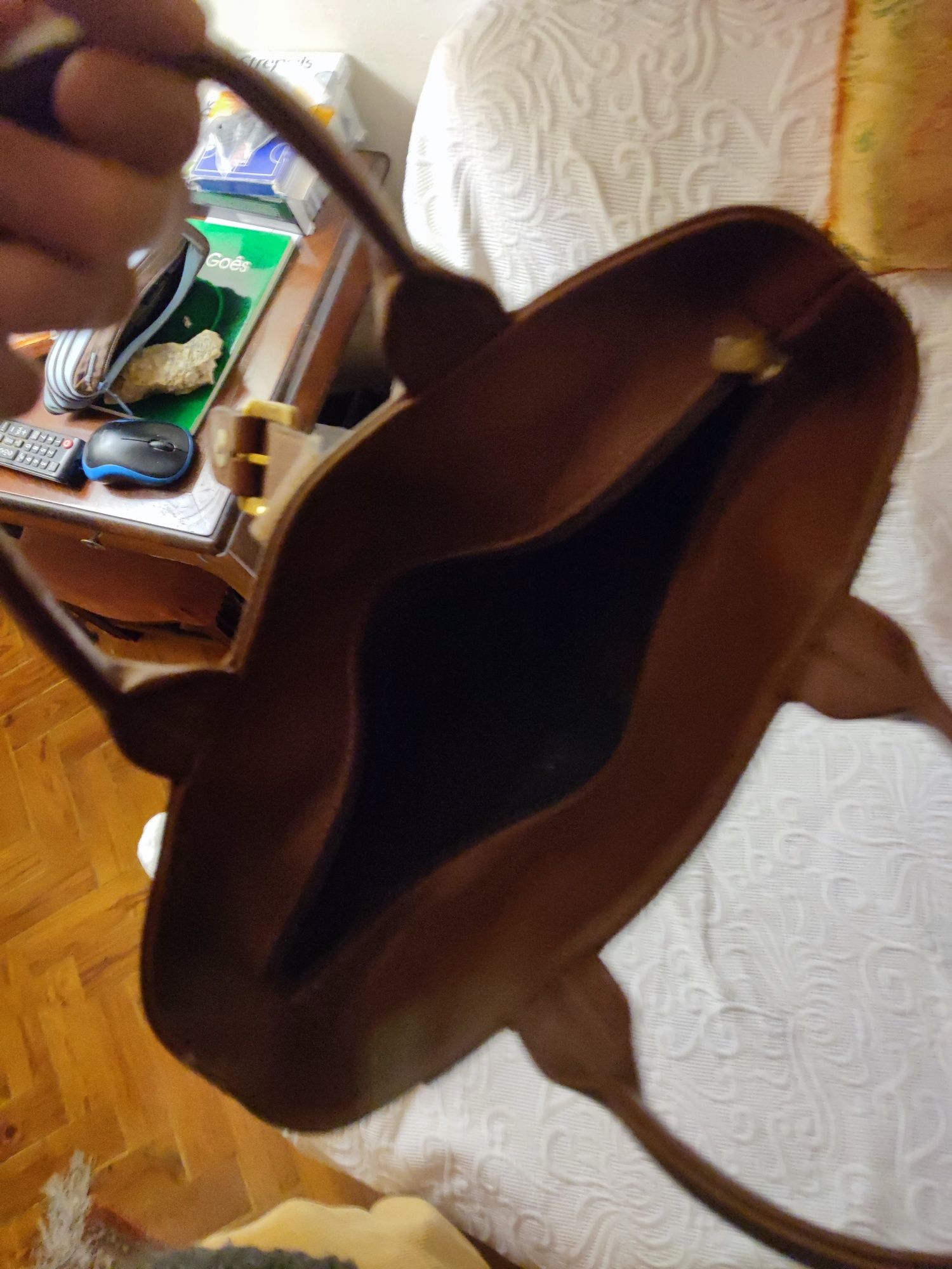 Mala castanha de ombro
