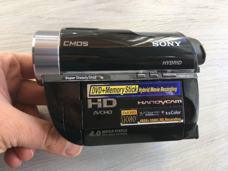 Sony Handycam HDR-UX10