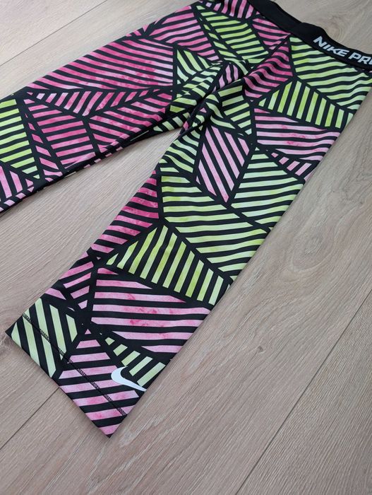 Nike pro legginsy