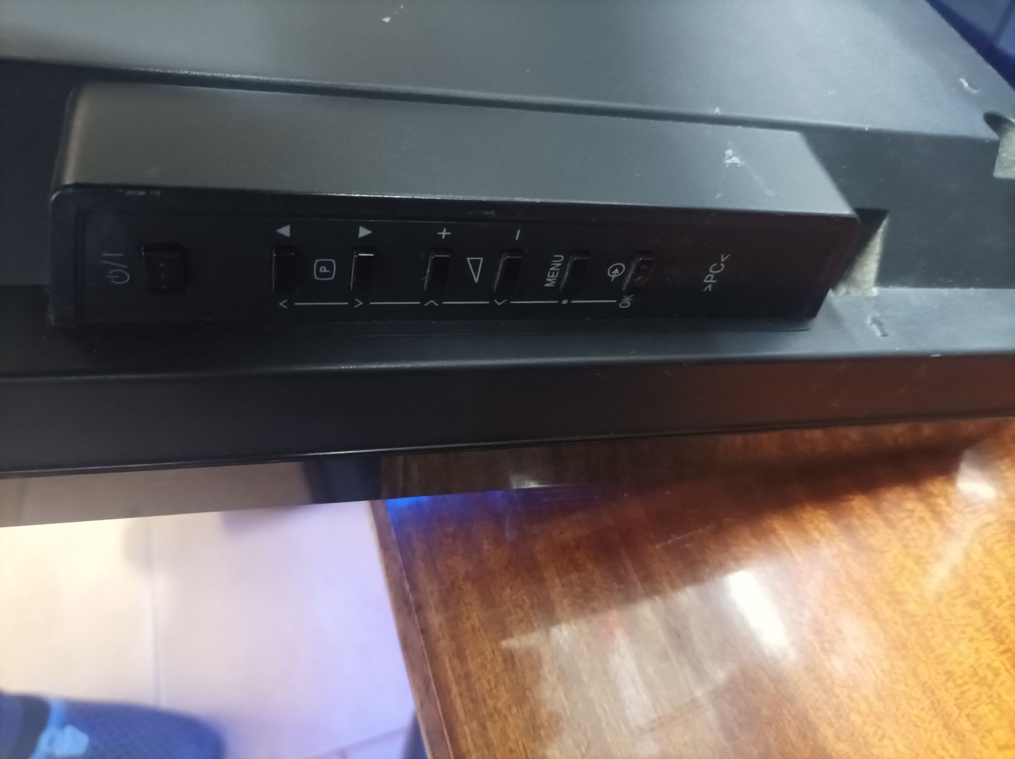 Toshiba Regza 26AV605PG  26" LCD