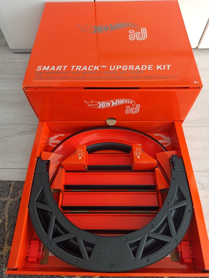 Hot Wheels iD Smart Track Kit Tor + portal wyścigowy 2 auta GFP20