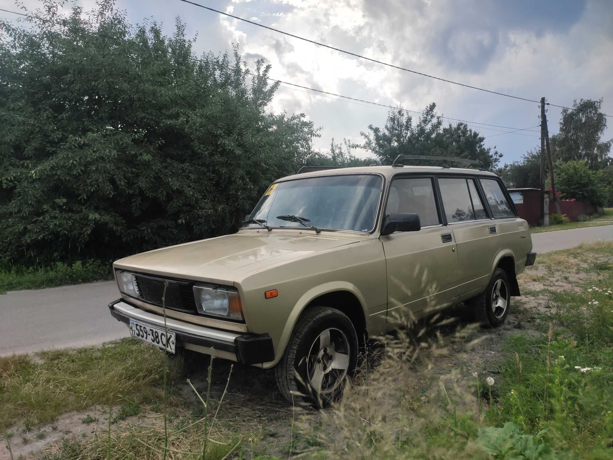 Легковий автомобіль ВАЗ 21043