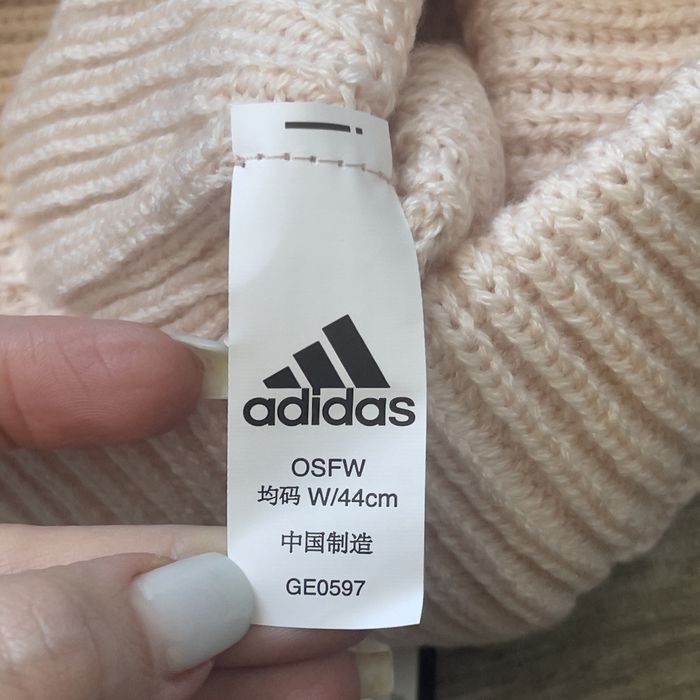 Шапка adidas, нова