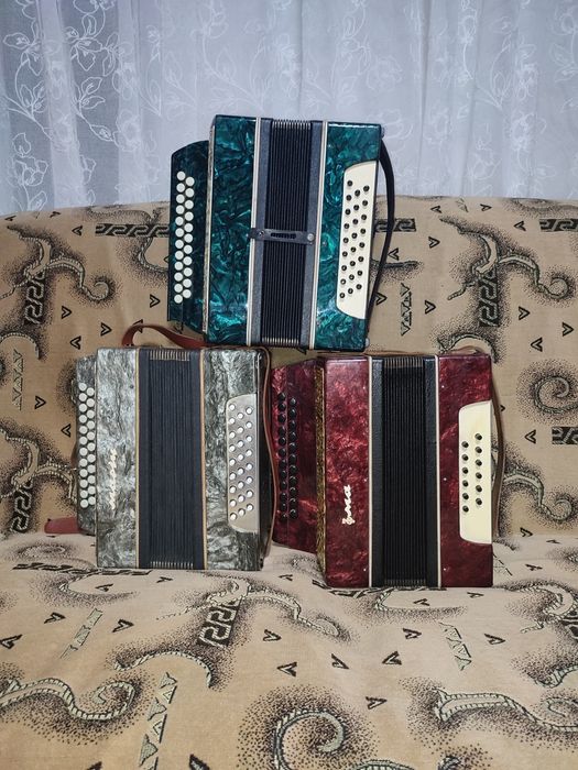 Продам гармонь гармошка марічка