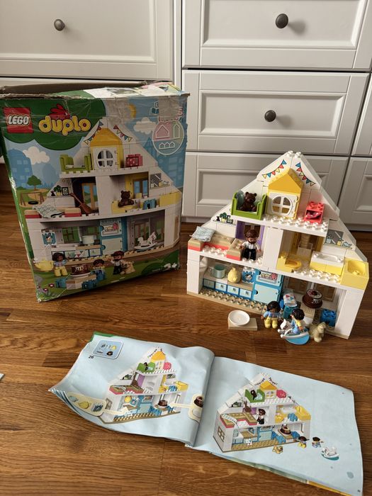 LEGO DUPLO Модульний іграшковий будинок (10929)