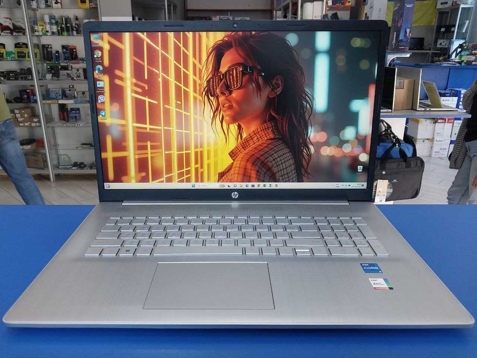 Ігровий ноутбук HP17-cn0023ds (потужний) 2023року, стан НОВОГО!