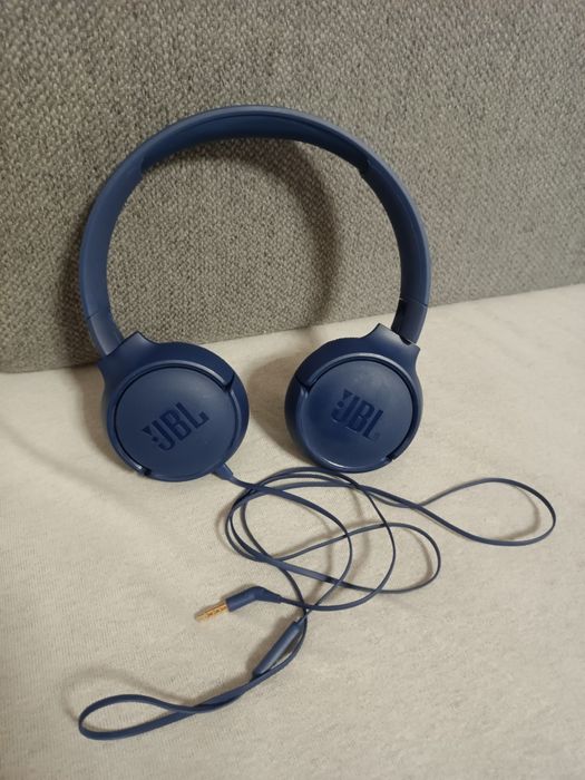 Słuchawki JBL przewodowe