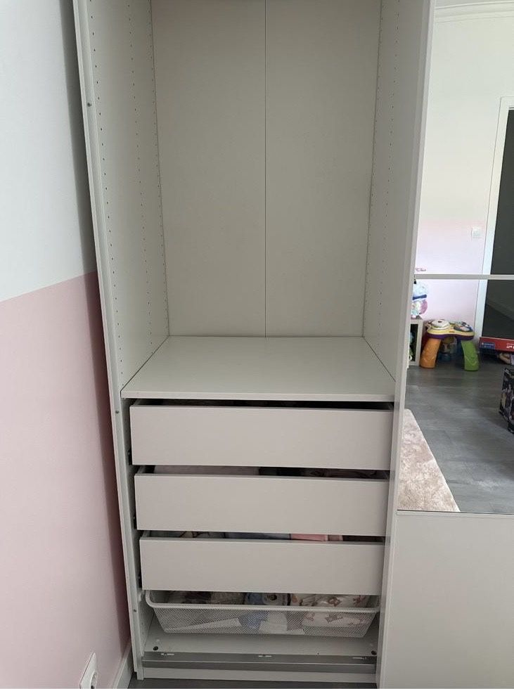 Roupeiro branco