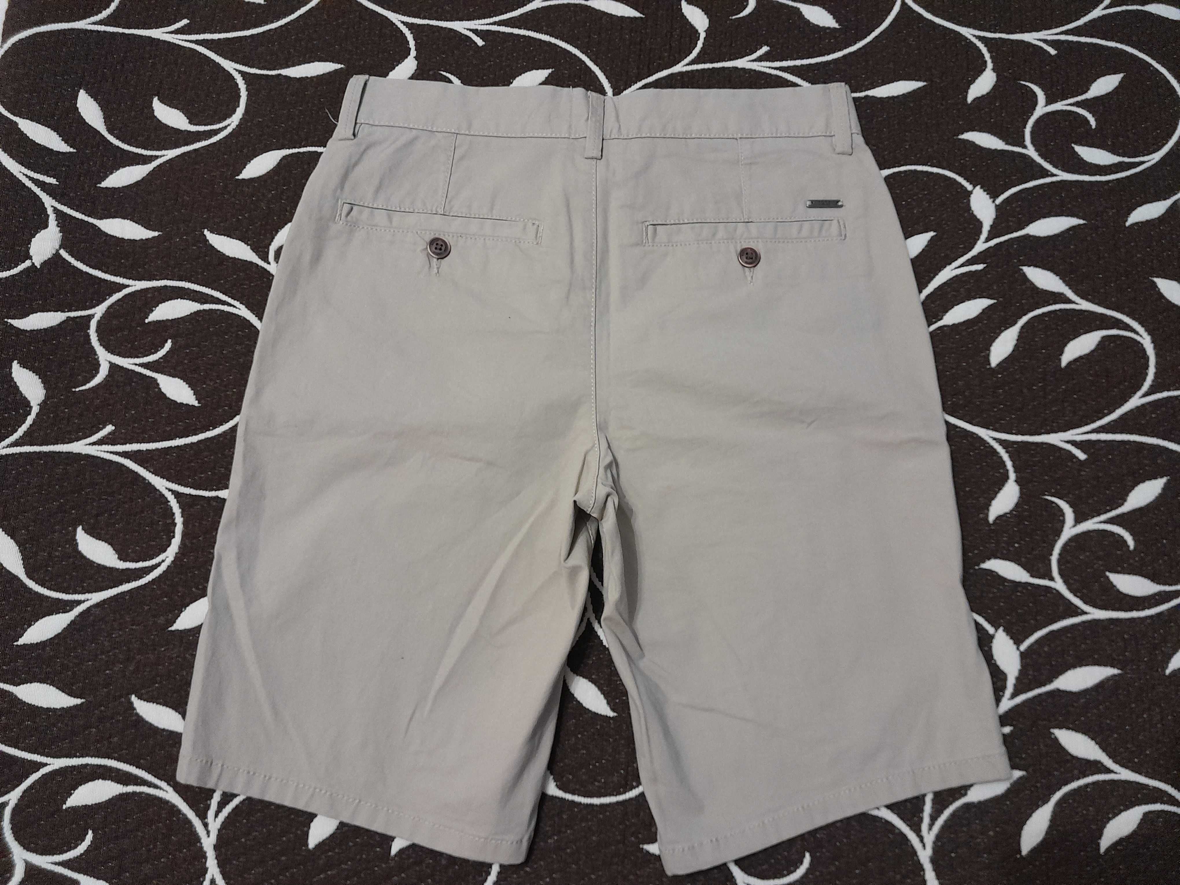 Шорты мужские, размер 28 (XS), фирмы Burton menswear london, новые