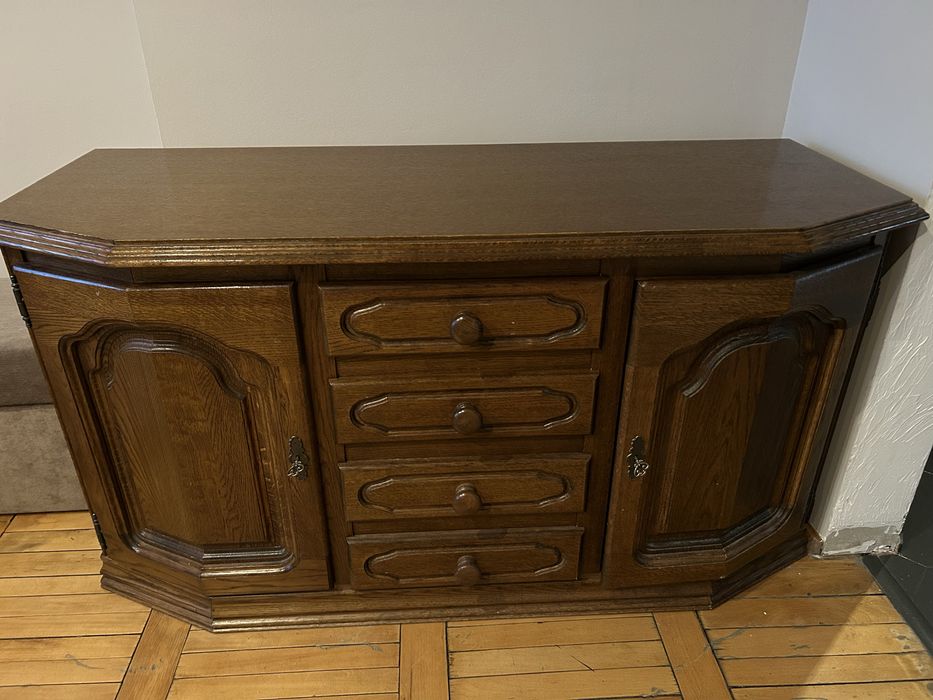 Zestaw starych mebli debowych do salonu