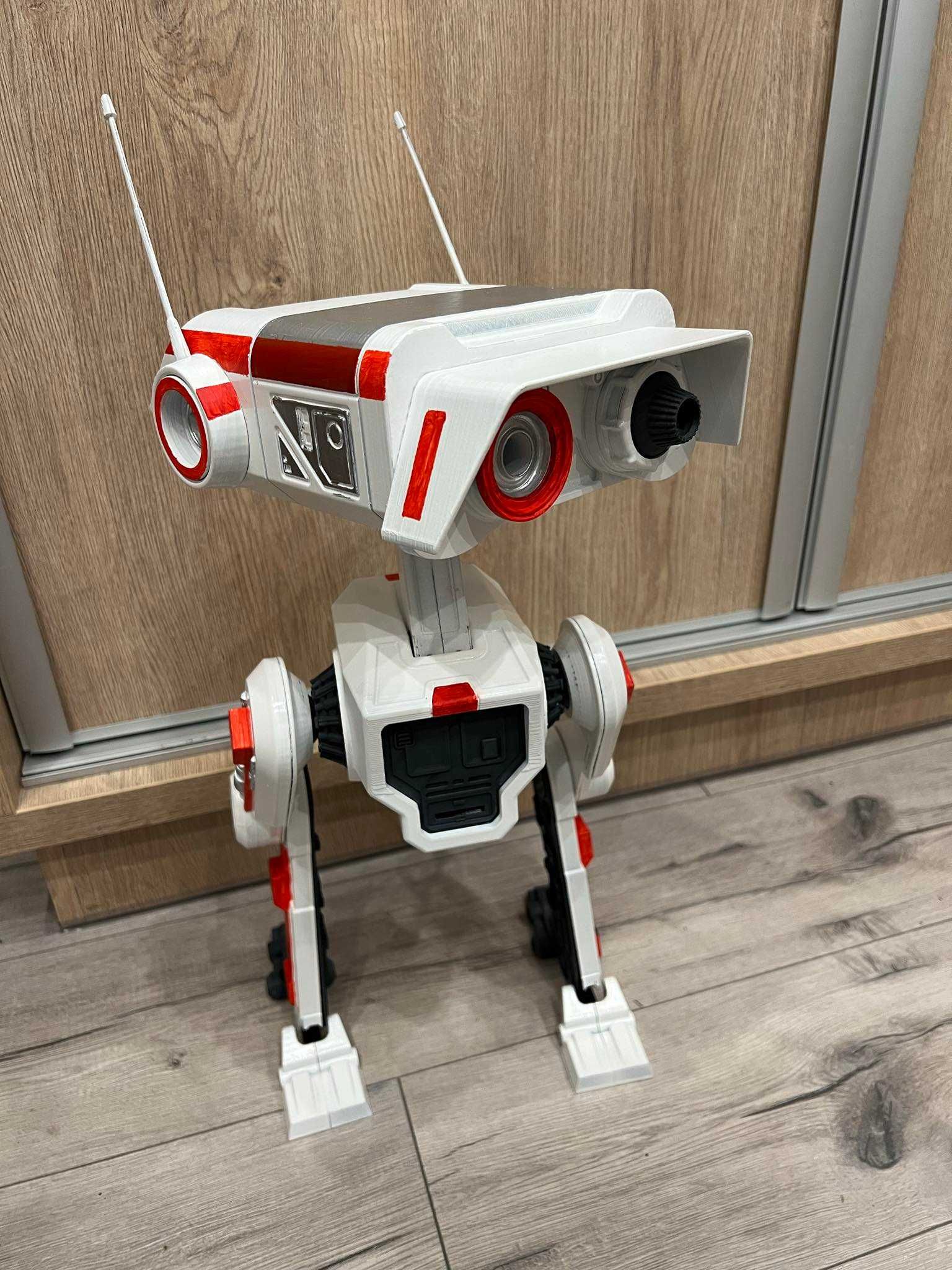 Robot BD1 z gwiezdnych wojen, BD-1 Star wars, świeci i wydaje dźwięki