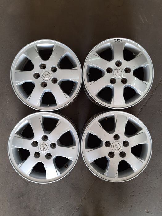 (051) Felgi 15" 5x110 ET 49 6j - Opel