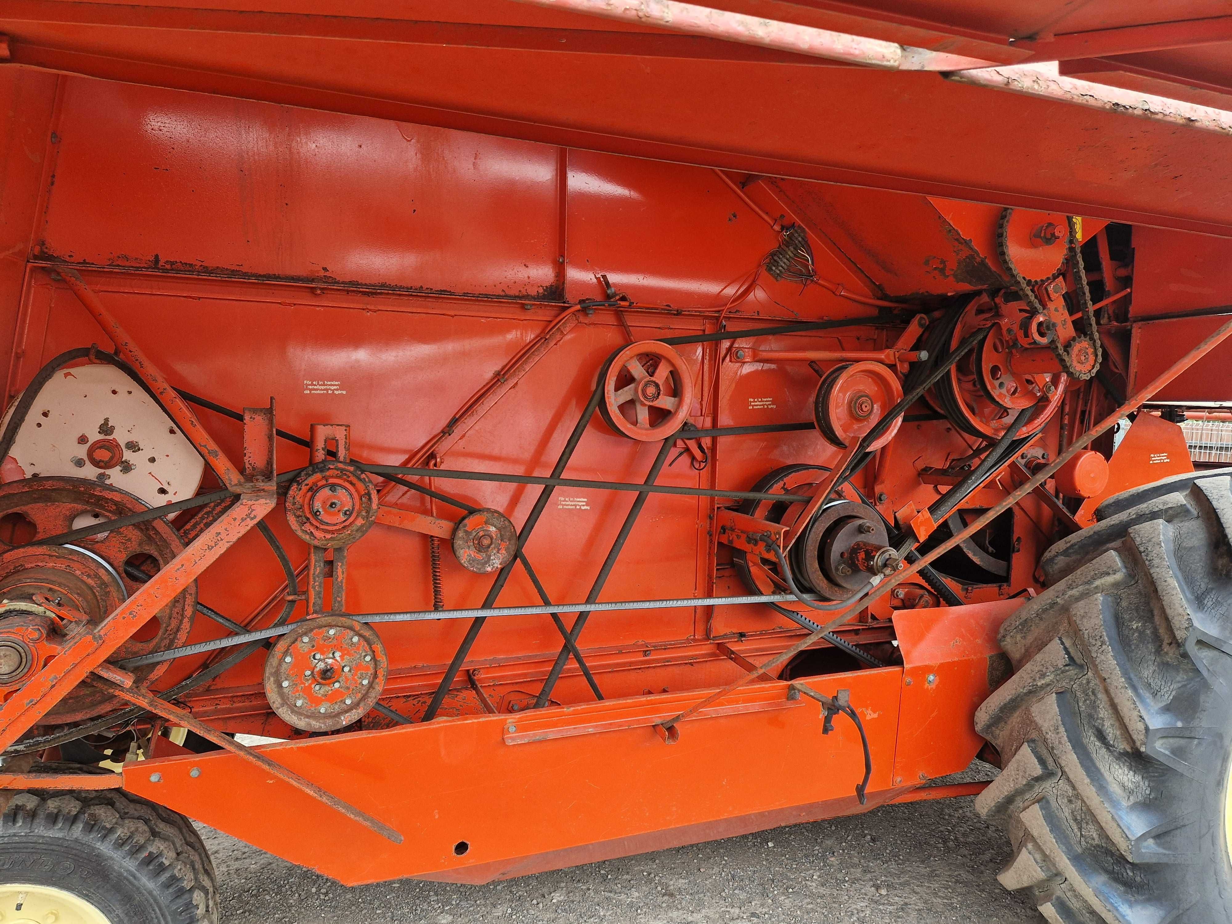 kombajn Fahn M900