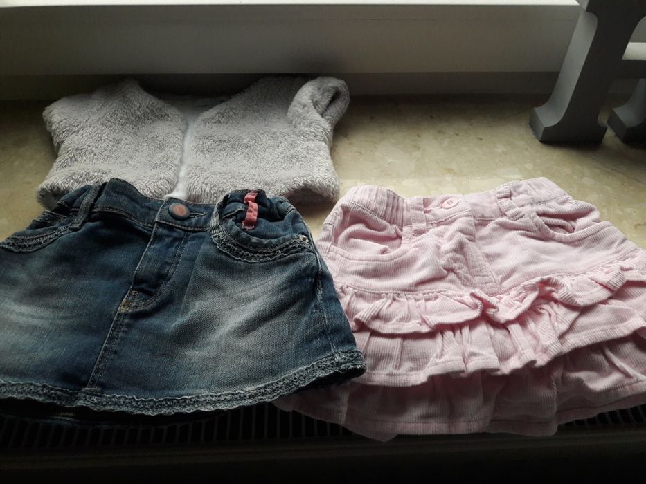Śliczny zestaw dla dziewczynki 56-62. Dwie spodniczki i bolerko H&M