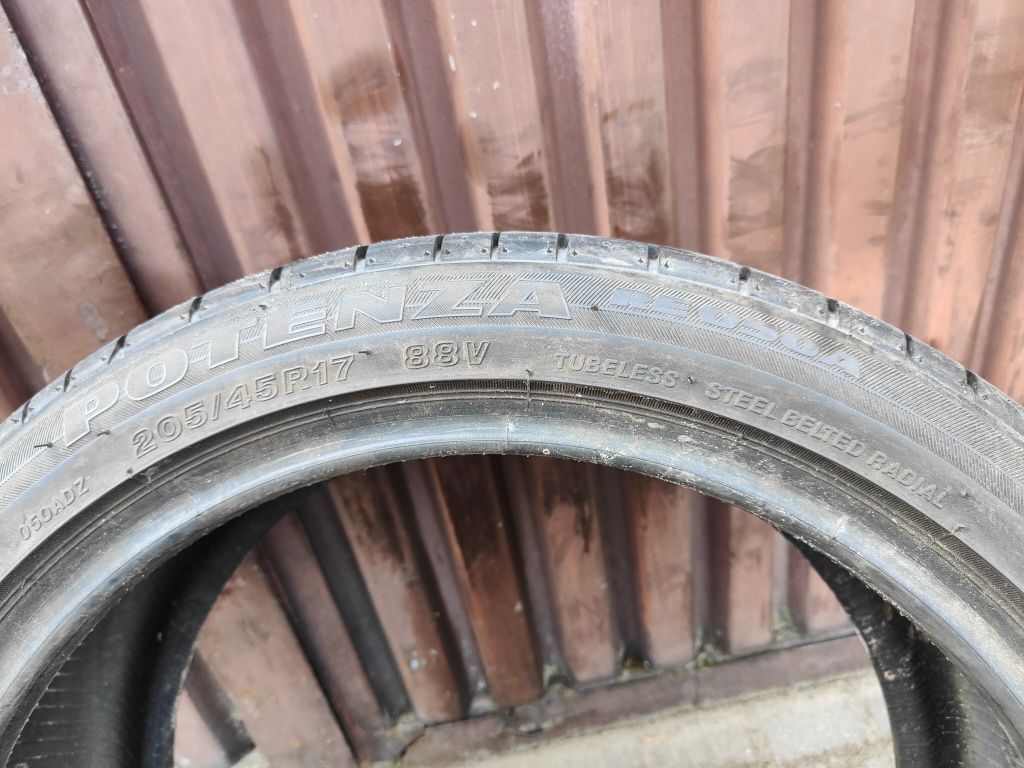 Opona Letnia Pojedyńcza Bridgestone Potenza RE050A 205/45 17