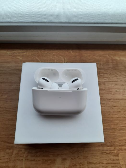 Słuchawki AIRPODS PRO stan bardzo dobry