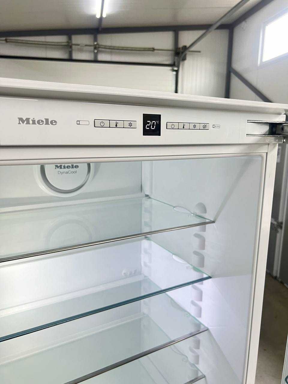 Холодильник під забудову Miele KF 37272 iD | Міле |