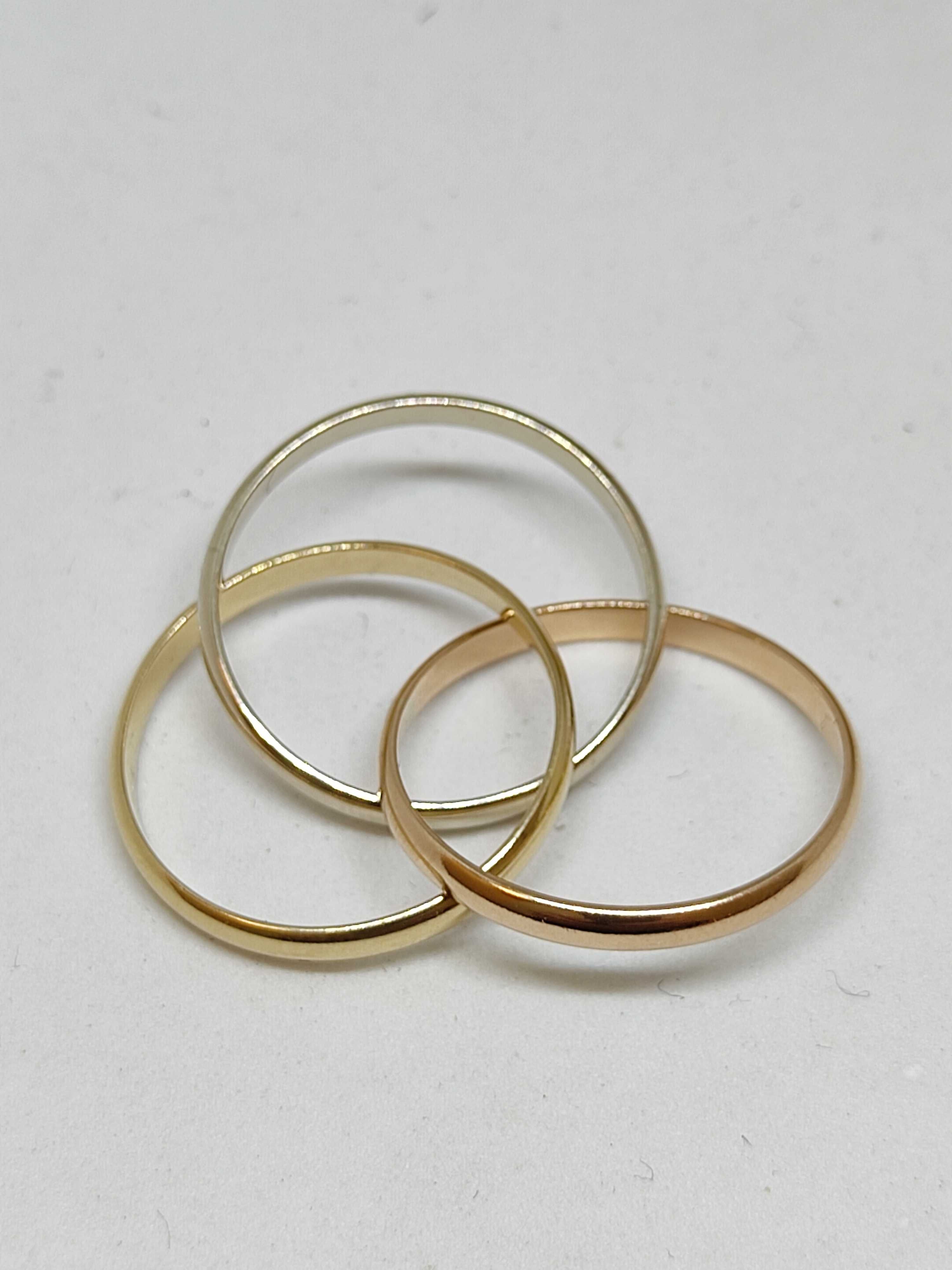 Золотое кольцо Cartier Trinity  585"  без вставок