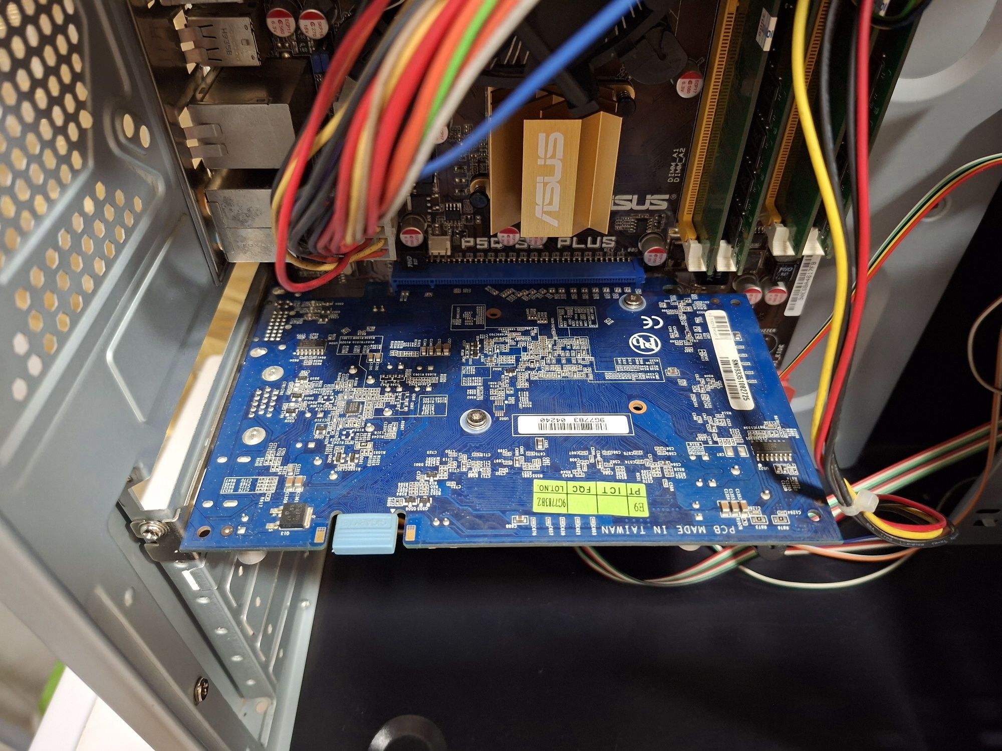 Системний блок Intel Core 2 Duo, 4gb ОЗУ, без жорсткого диску