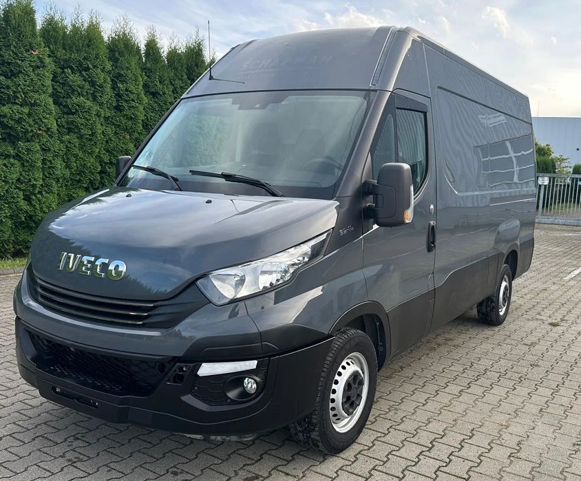 Iveco Daily 35-180  niski przebieg