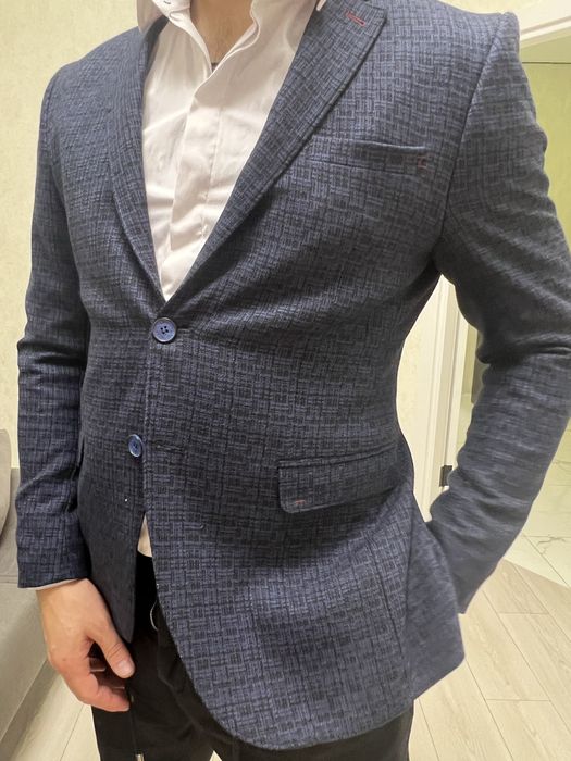 Продам чрловічий піджак