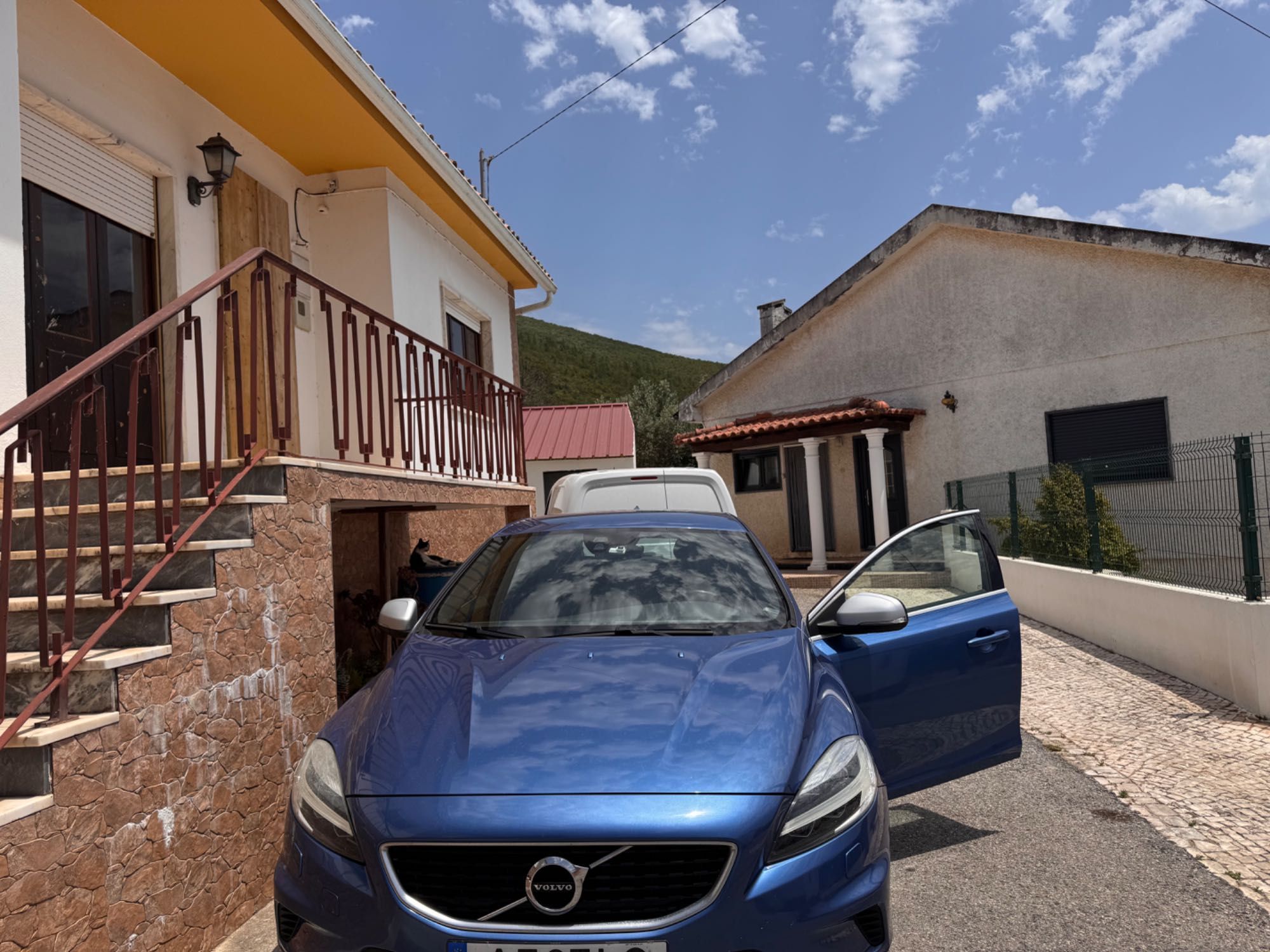 Volvo V40 R-Design D2