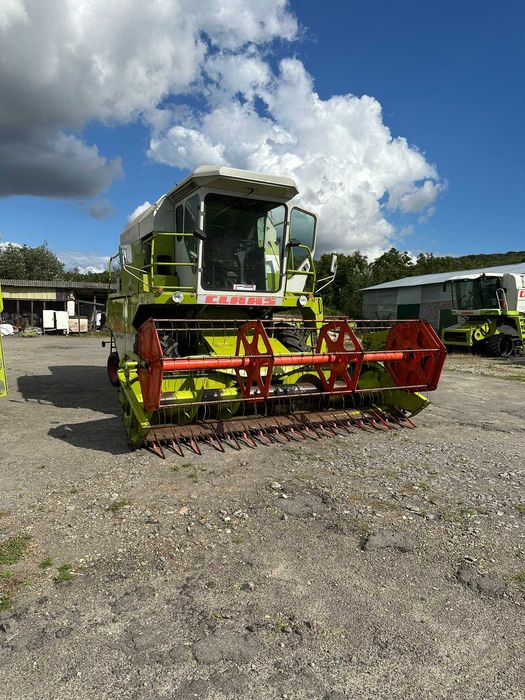 Комбайн свіжопривезений з Данії Claas dominator 76,жатка 3,9м