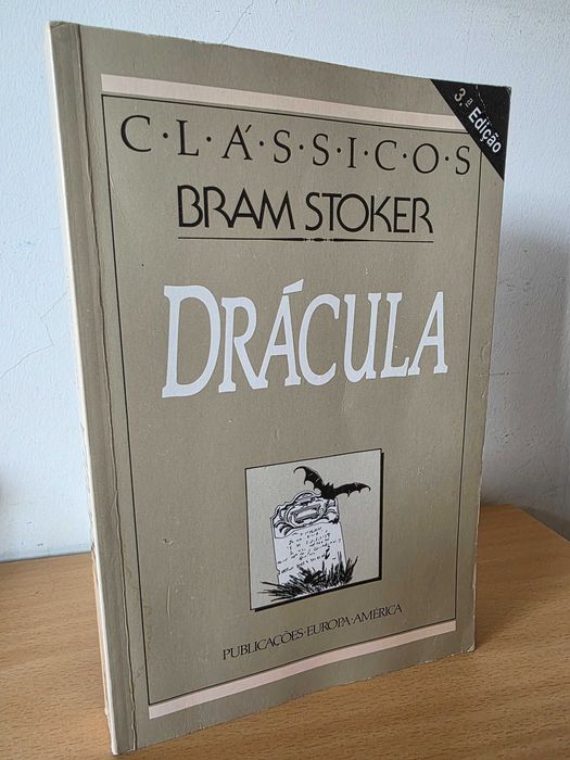 Livro "Drácula" de Bram Stoker