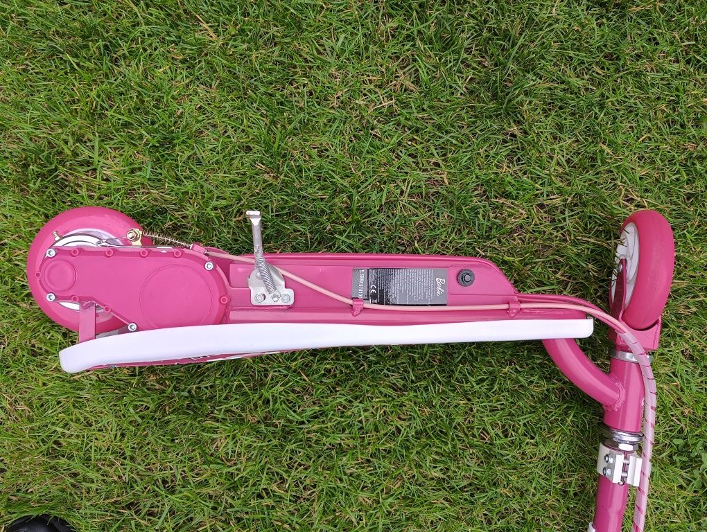 Hulajnoga elektryczna dla dzieci BARBIE