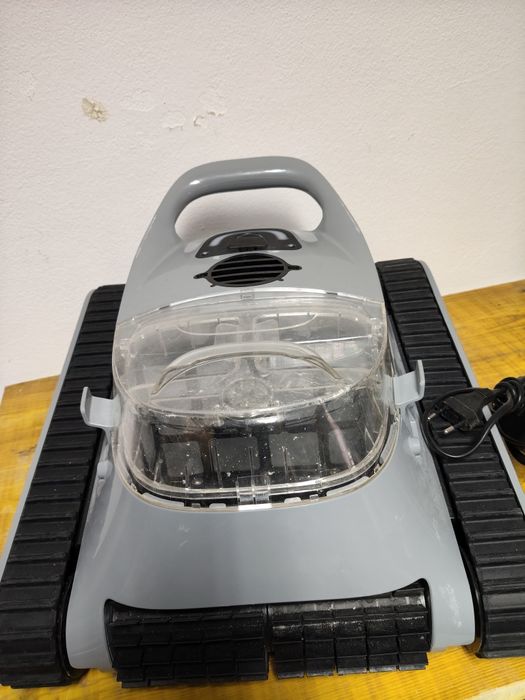 Aspirador de piscina