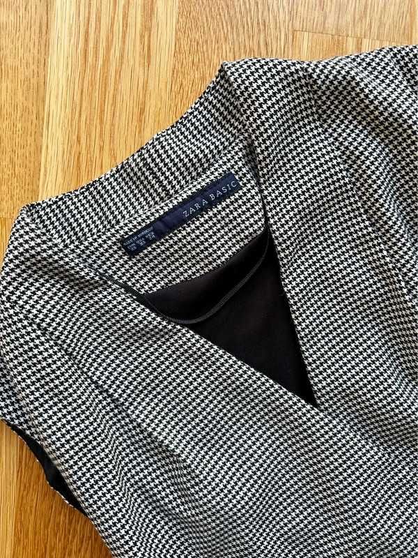 Ołówkowa jesienna sukienka w pepitkę Zara Basic r. XS
