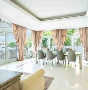 Розкішна 4-кімнатна вілла на продаж в Palm Jumeirah