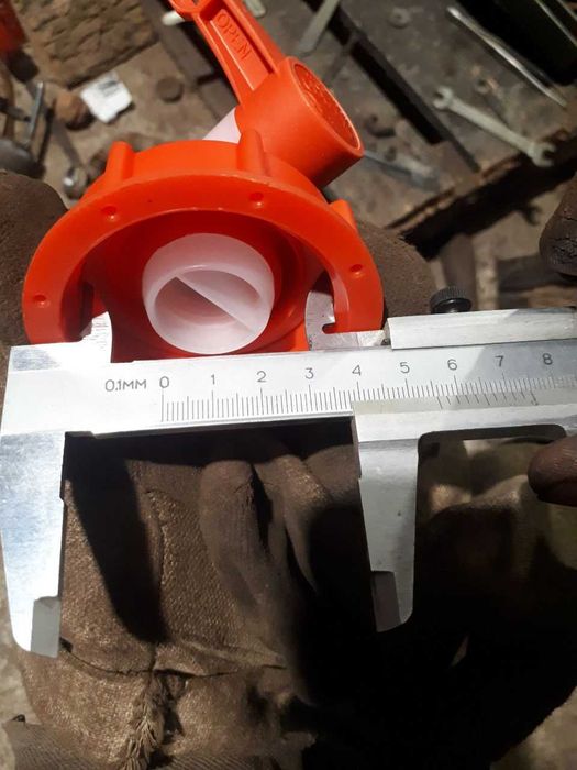 Каністра з краном (рукомийник)